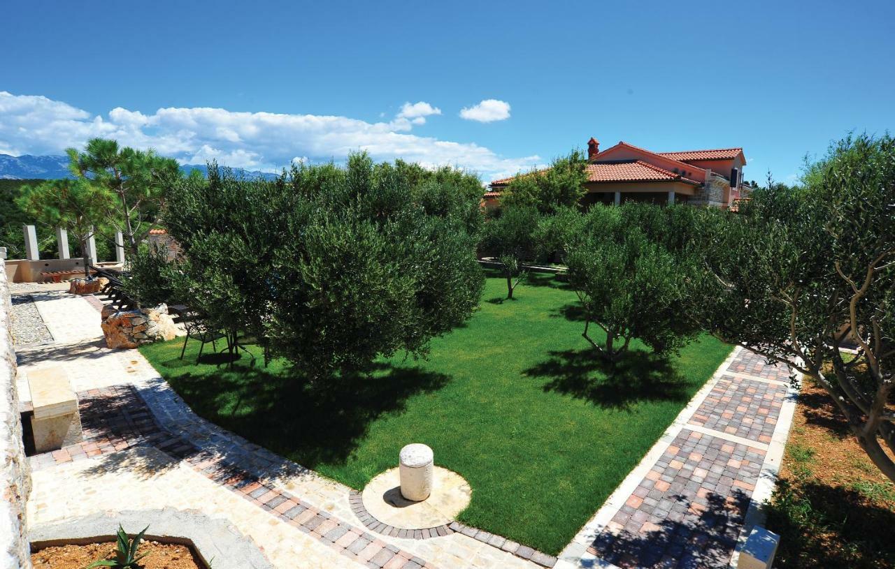 Villa Dabo Novalja Exterior photo